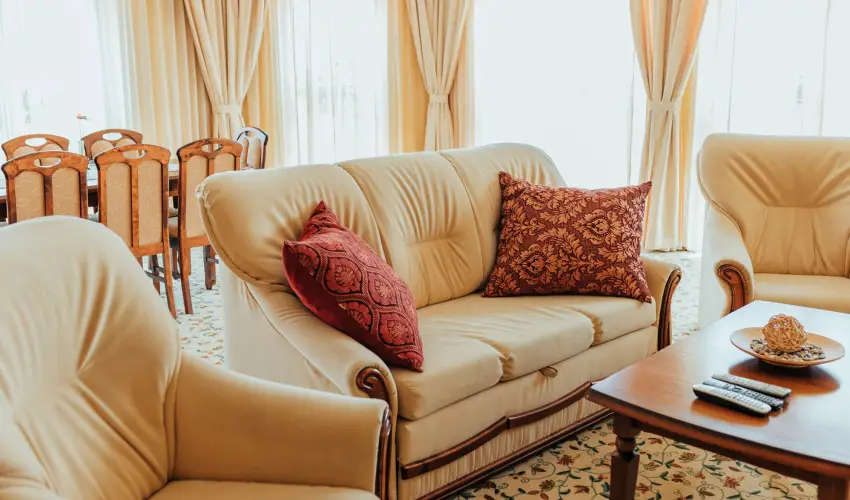 Hotel Korona Wellness, Rendezv�ny & Borhotel Eger Eger - M�rcius 15. 