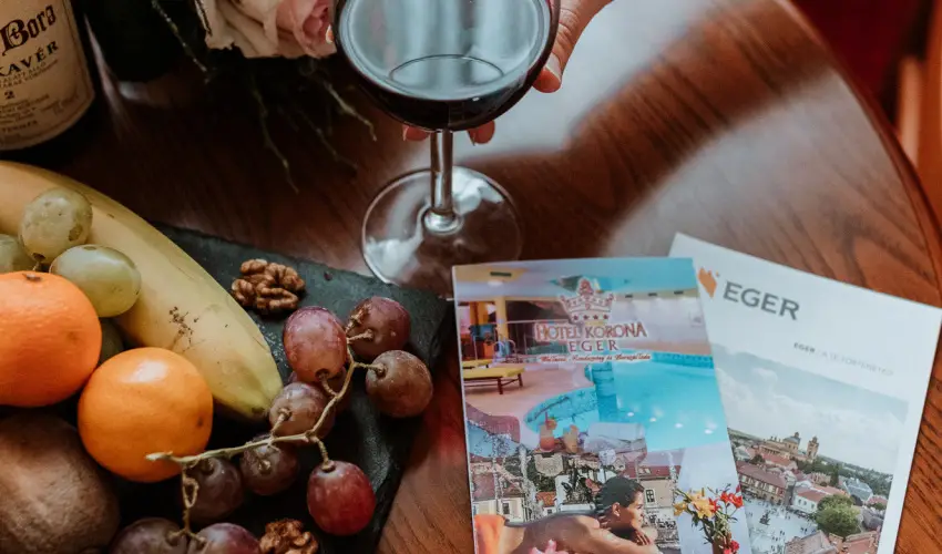 Hotel Korona Wellness, Rendezv�ny & Borhotel Eger Eger - M�rcius 15. 
