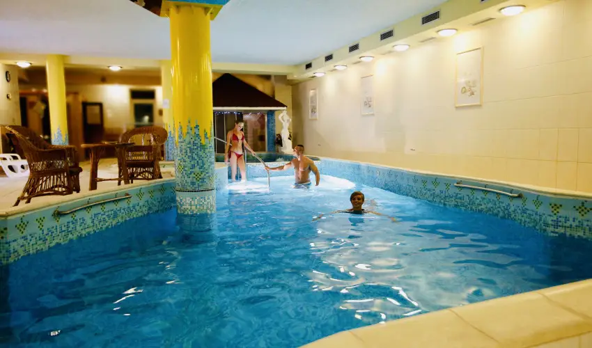 Hotel Korona Wellness, Rendezv�ny & Borhotel Eger Eger - M�rcius 15. 