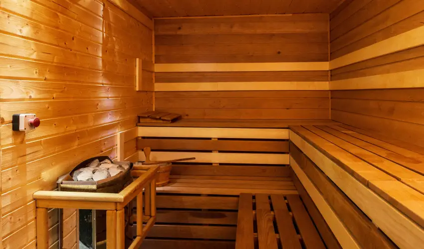 Hotel Korona Wellness, Rendezv�ny & Borhotel Eger Eger - M�rcius 15. 