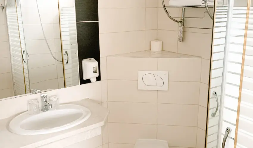 Hotel Korona Wellness, Rendezv�ny & Borhotel Eger Eger - M�rcius 15. 