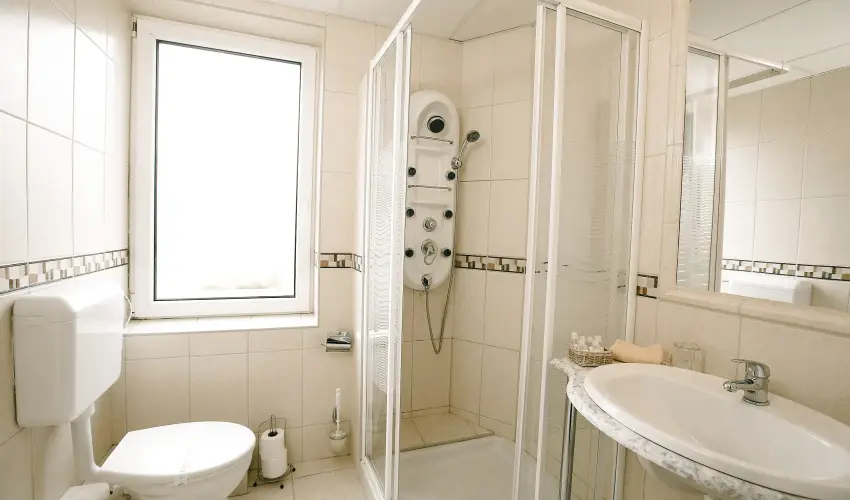 Hotel Korona Wellness, Rendezv�ny & Borhotel Eger Eger - M�rcius 15. 