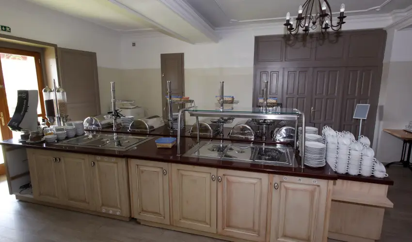 Hotel Laroba Als��rs - M�rcius 15. 