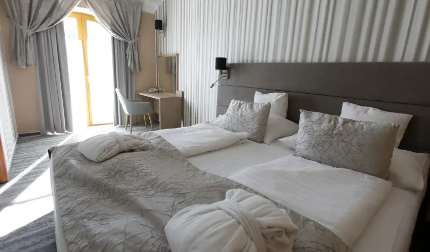 Hotel Laroba Als��rs - M�rcius 15. 