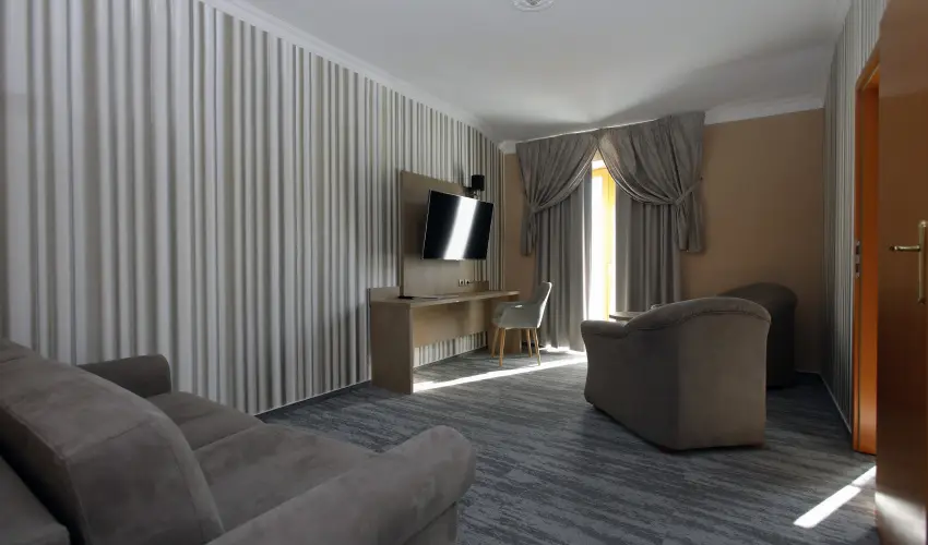 Hotel Laroba Als��rs - M�rcius 15. 