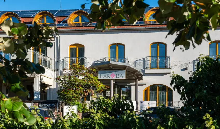 Hotel Laroba Als��rs - M�rcius 15. 