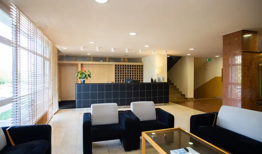 Laterum Hotel P�cs - M�rcius 15. 
