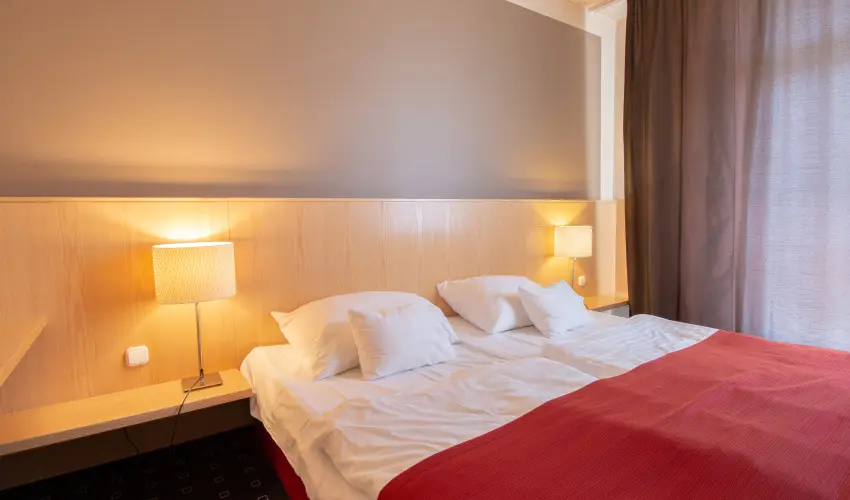 Laterum Hotel P�cs - M�rcius 15. 