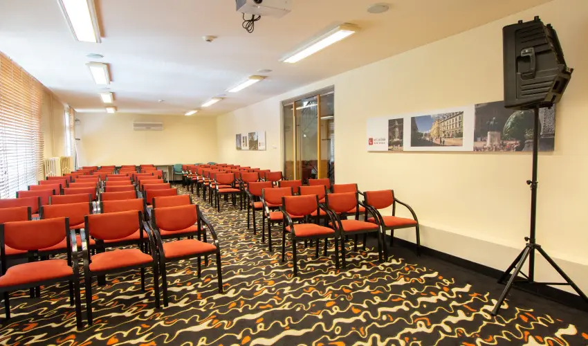 Laterum Hotel P�cs - M�rcius 15. 