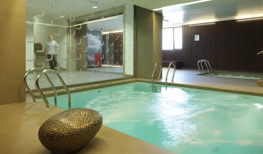 Laterum Hotel P�cs - M�rcius 15. 