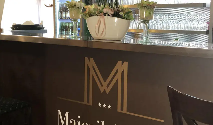 Majerik Hotel H�v�z - M�rcius 15. 