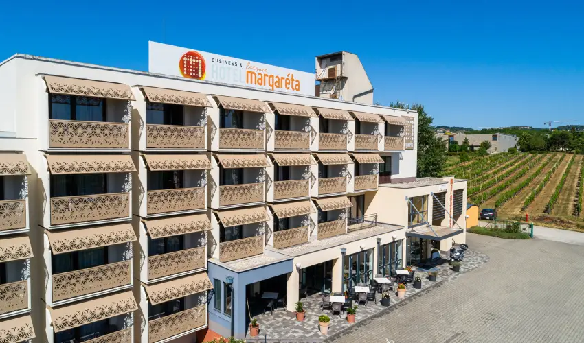 Hotel Margar�ta Balatonf�red - M�rcius 15. 