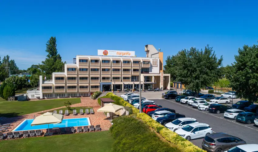 Hotel Margar�ta Balatonf�red - M�rcius 15. 