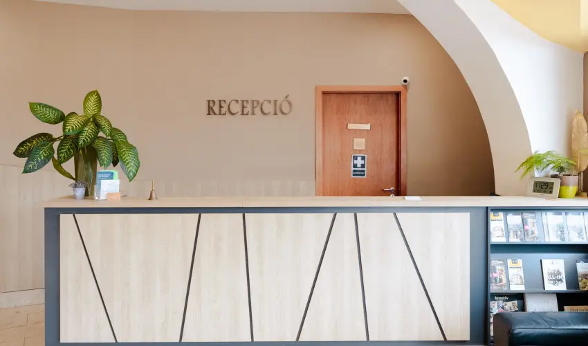 S�ndor Hotel P�cs - M�rcius 15.  (min. 2 �j)