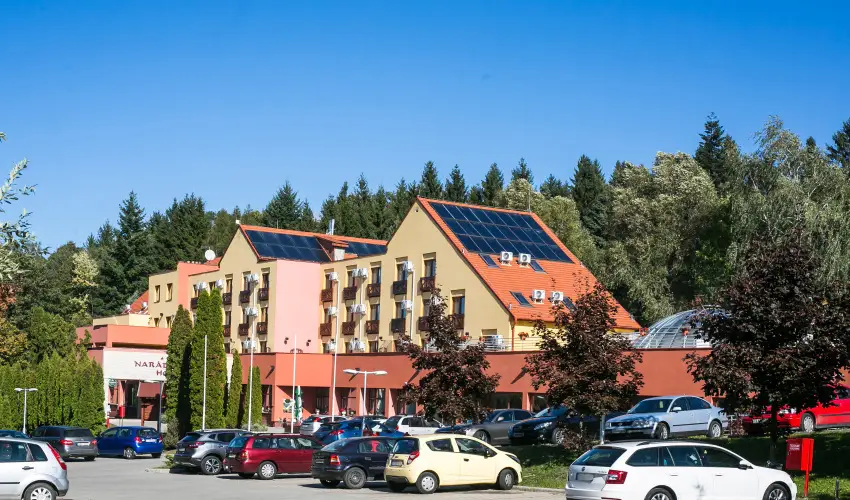Hotel Nar�d M�traszentimre - M�rcius 15. (min. 2 �j)