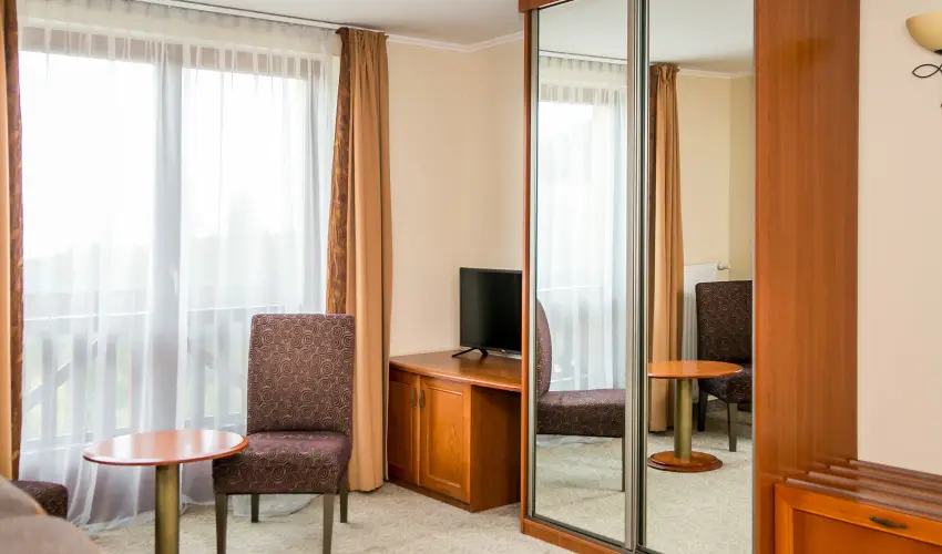 Hotel Nar�d M�traszentimre - M�rcius 15. (min. 2 �j)