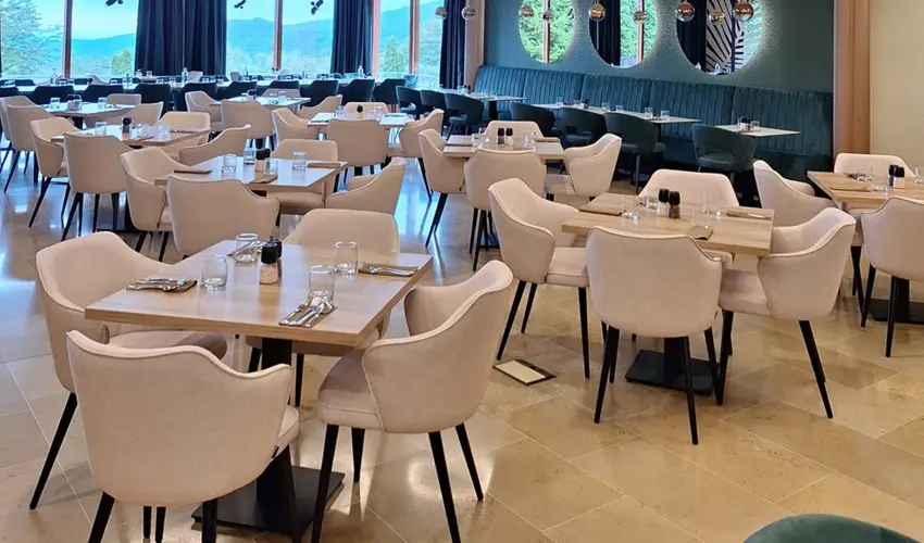 Hotel Nar�d M�traszentimre - M�rcius 15. (min. 2 �j)