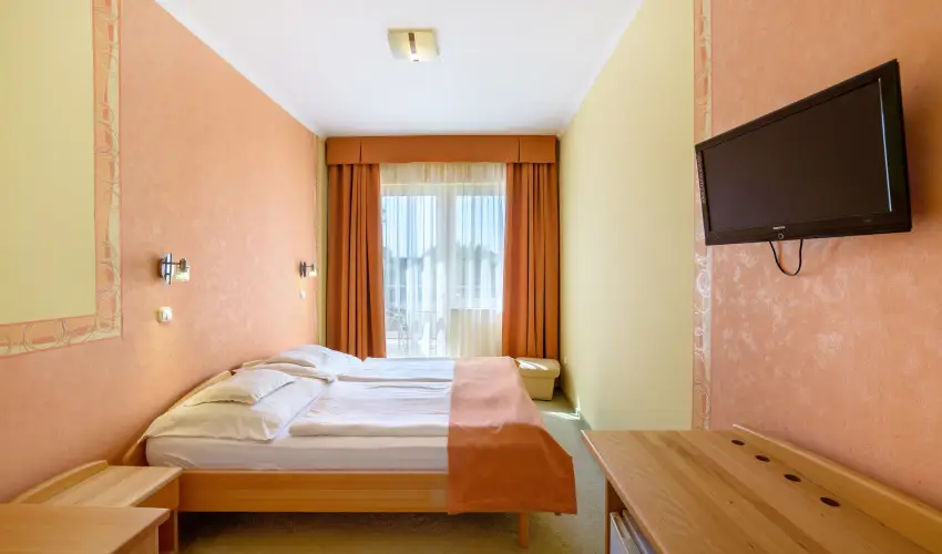 Hotel N�gy �vszak Hajd�szoboszl� - M�rcius 15.