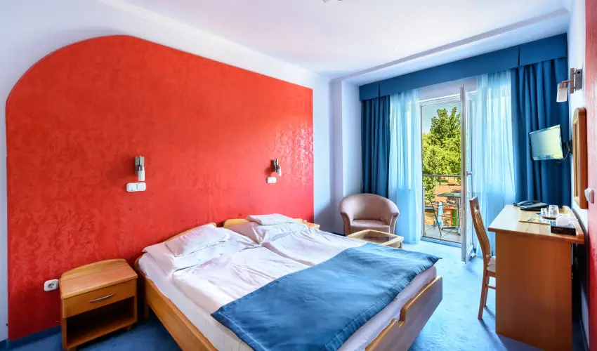 Hotel N�gy �vszak Hajd�szoboszl� - M�rcius 15.