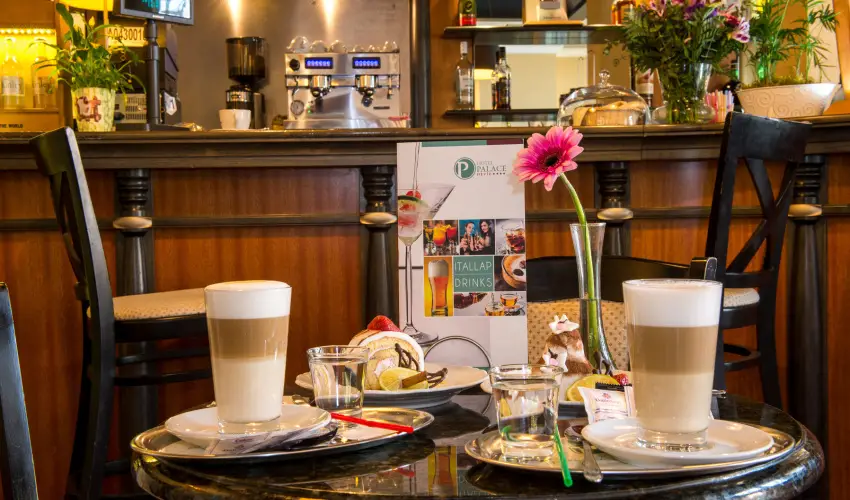 Palace Hotel  H�v�z - M�rcius 15. 