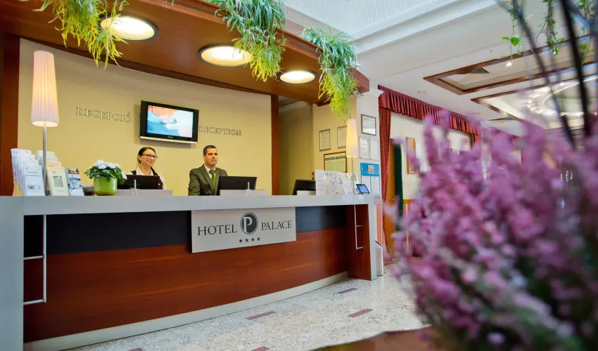 Palace Hotel  H�v�z - M�rcius 15. 