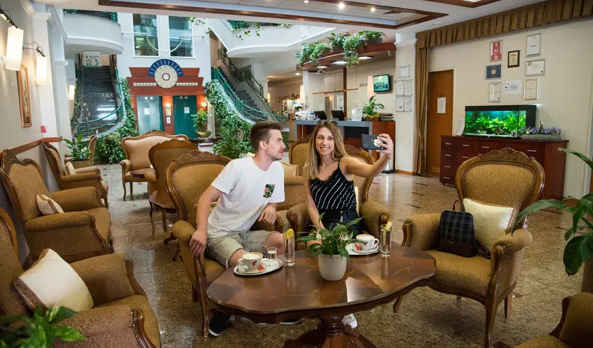 Palace Hotel  H�v�z - M�rcius 15. 