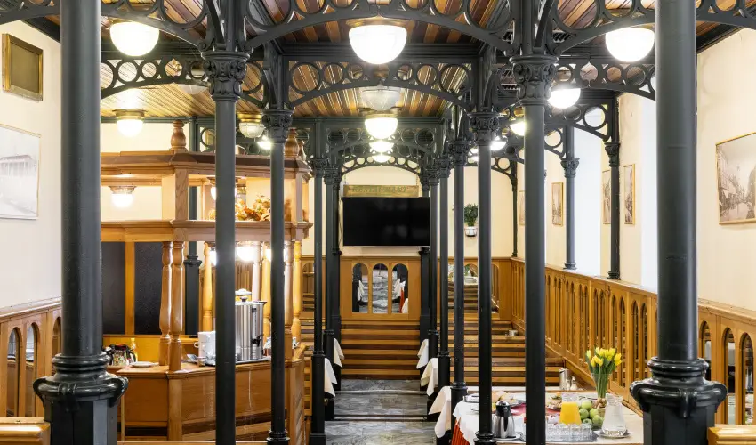 Hotel Pannonia Miskolc - M�rcius 15.