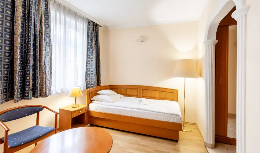 Hotel Pannonia Miskolc - M�rcius 15.