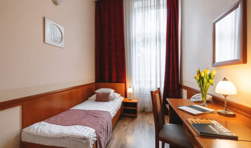 Hotel Pannonia Miskolc - M�rcius 15.