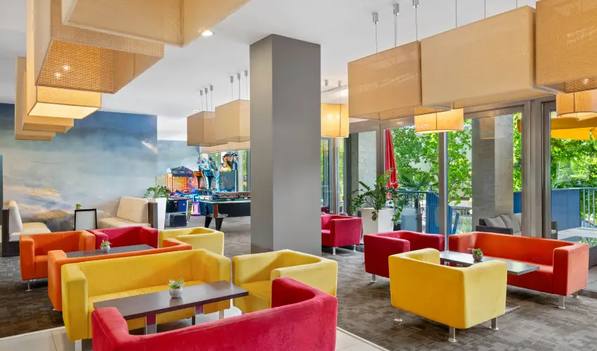 Park Inn by Radisson S�rv�r Resort & Spa S�rv�r - M�rcius 15. (min. 3 �j)