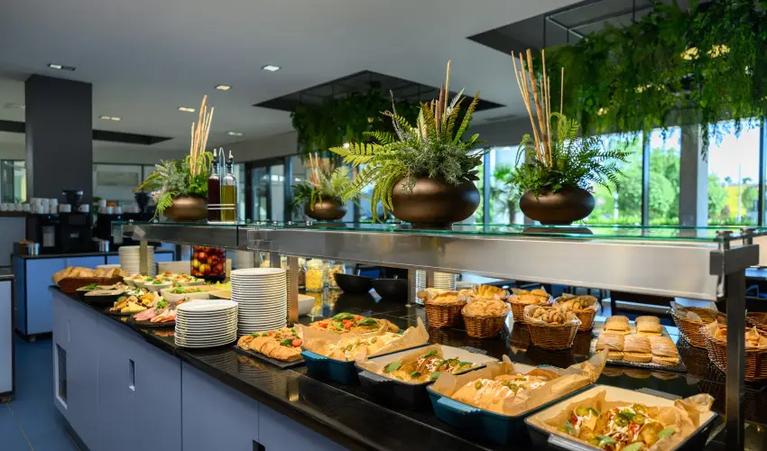 Park Inn by Radisson S�rv�r Resort & Spa S�rv�r - M�rcius 15. (min. 3 �j)