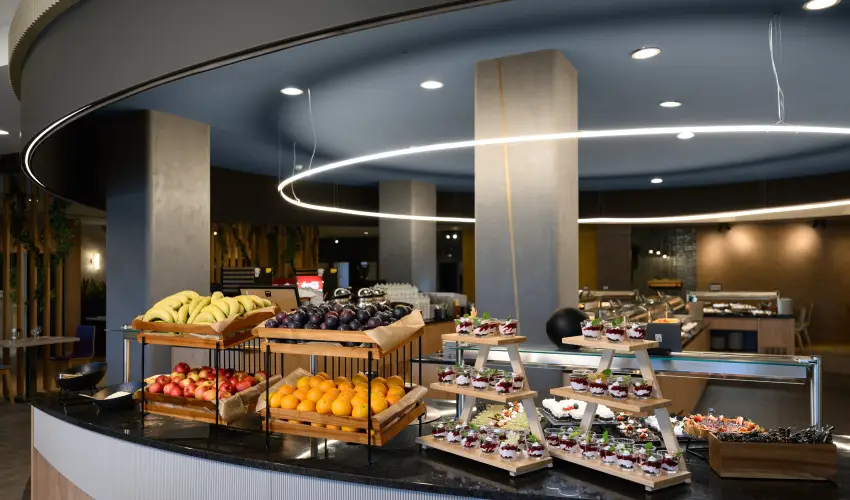 Park Inn by Radisson S�rv�r Resort & Spa S�rv�r - M�rcius 15. (min. 3 �j)