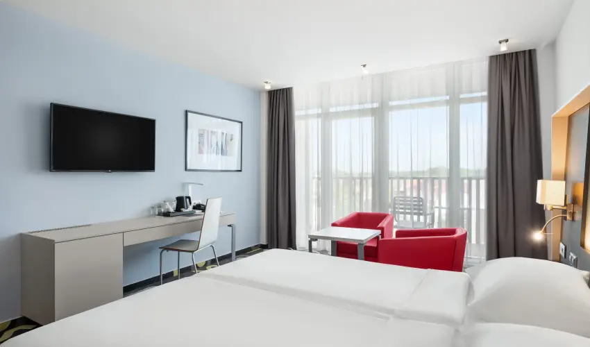 Park Inn by Radisson S�rv�r Resort & Spa S�rv�r - M�rcius 15. (min. 3 �j)