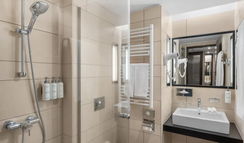Park Inn by Radisson S�rv�r Resort & Spa S�rv�r - M�rcius 15. (min. 3 �j)