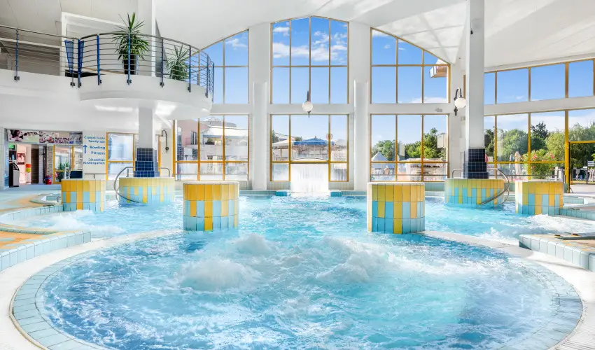 Park Inn by Radisson S�rv�r Resort & Spa S�rv�r - M�rcius 15. (min. 3 �j)