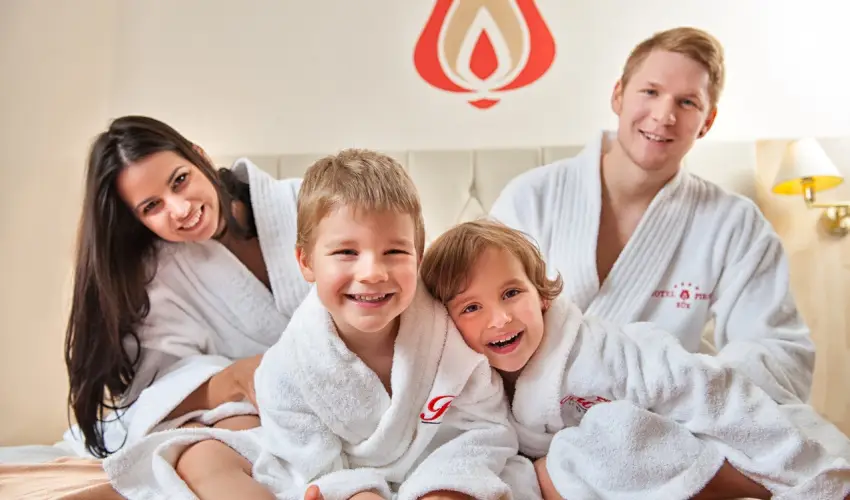 Hotel Piroska B�k, B�kf�rd� - M�rcius 15. 