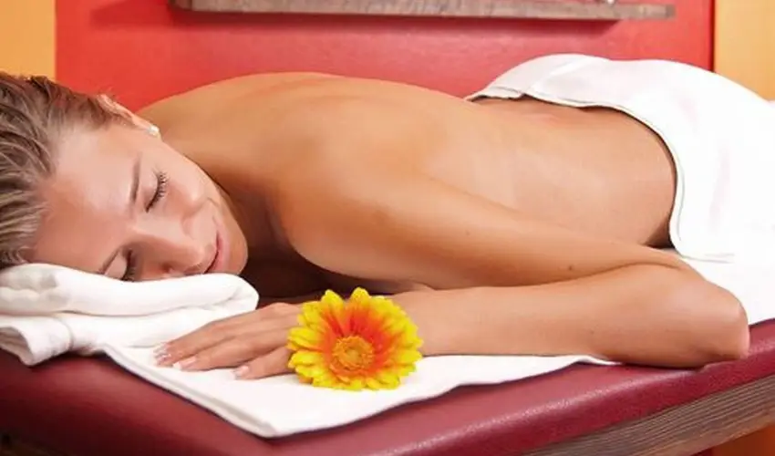 Hotel Piroska B�k, B�kf�rd� - M�rcius 15. 