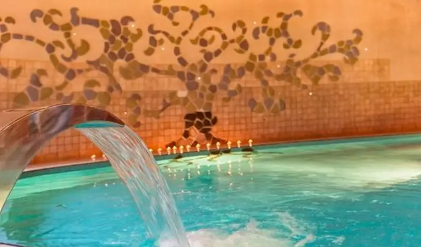 Hotel Piroska B�k, B�kf�rd� - M�rcius 15. 