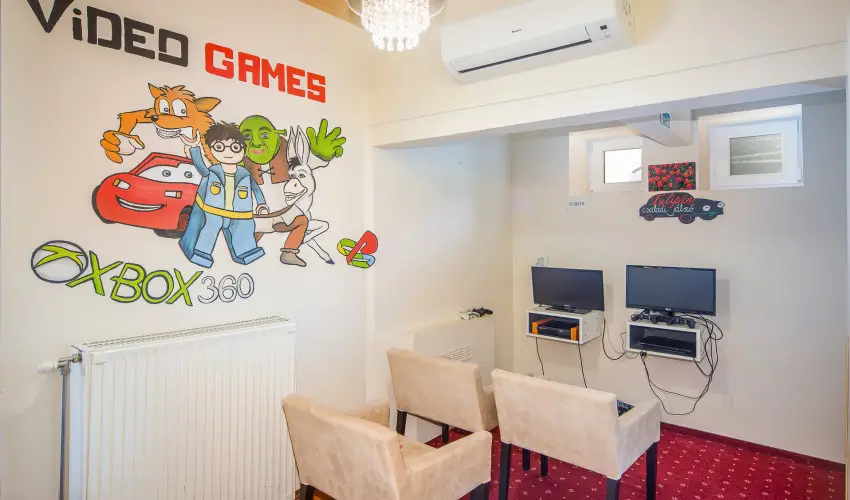 Hotel Piroska B�k, B�kf�rd� - M�rcius 15. 