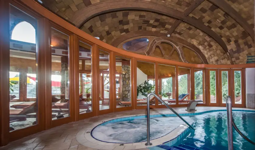 Hotel Piroska B�k, B�kf�rd� - M�rcius 15. 