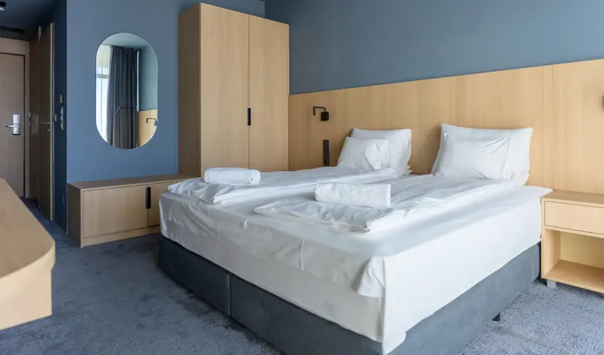 Hotel Princeps S�toralja�jhely - M�rcius 15.