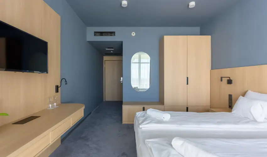 Hotel Princeps S�toralja�jhely - M�rcius 15.