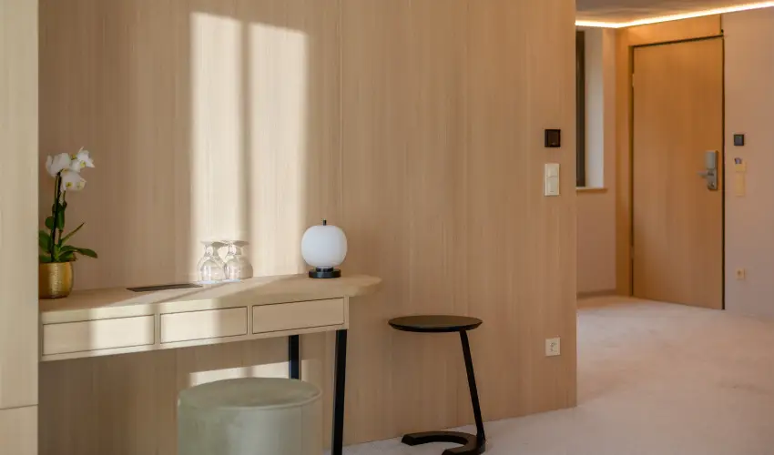 Hotel Princeps S�toralja�jhely - M�rcius 15.