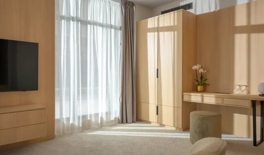 Hotel Princeps S�toralja�jhely - M�rcius 15.