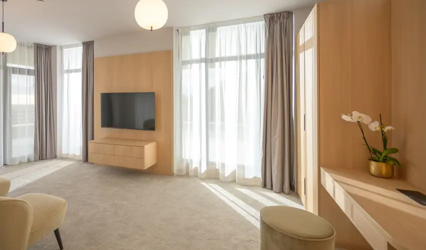 Hotel Princeps S�toralja�jhely - M�rcius 15.