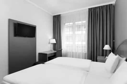 Danubius Hotel R�ba - M�rcius 15. - teljes el�refizet�ssel