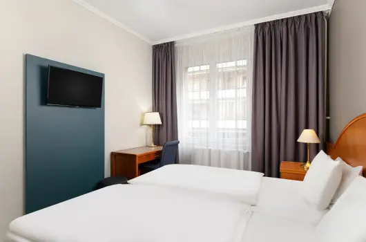 Danubius Hotel R�ba - M�rcius 15. 