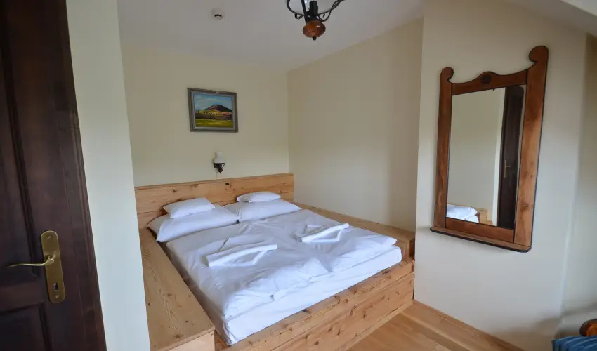 R�v�sz Hotel, �tterem & Rosa Spa Gy�r - M�rcius 15. 