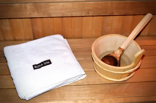 R�v�sz Hotel, �tterem & Rosa Spa - M�rcius 15. 