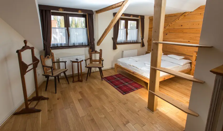 R�v�sz Hotel, �tterem & Rosa Spa Gy�r - M�rcius 15. 